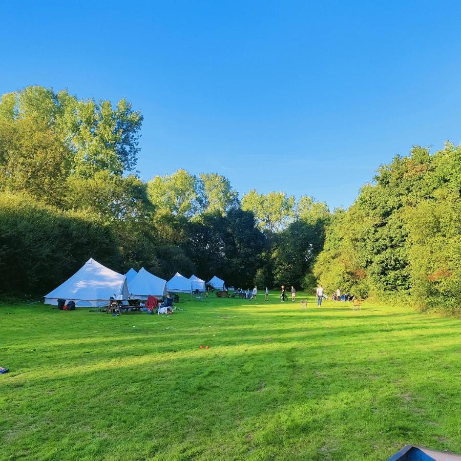 Hotel Battle Pods And Bells Glamping Exterior foto