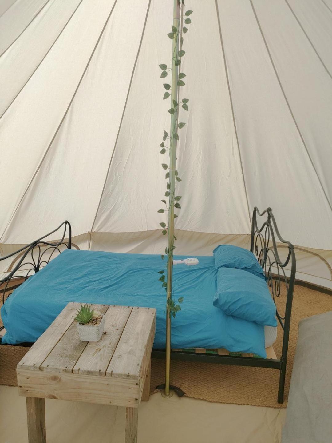 Hotel Battle Pods And Bells Glamping Exterior foto