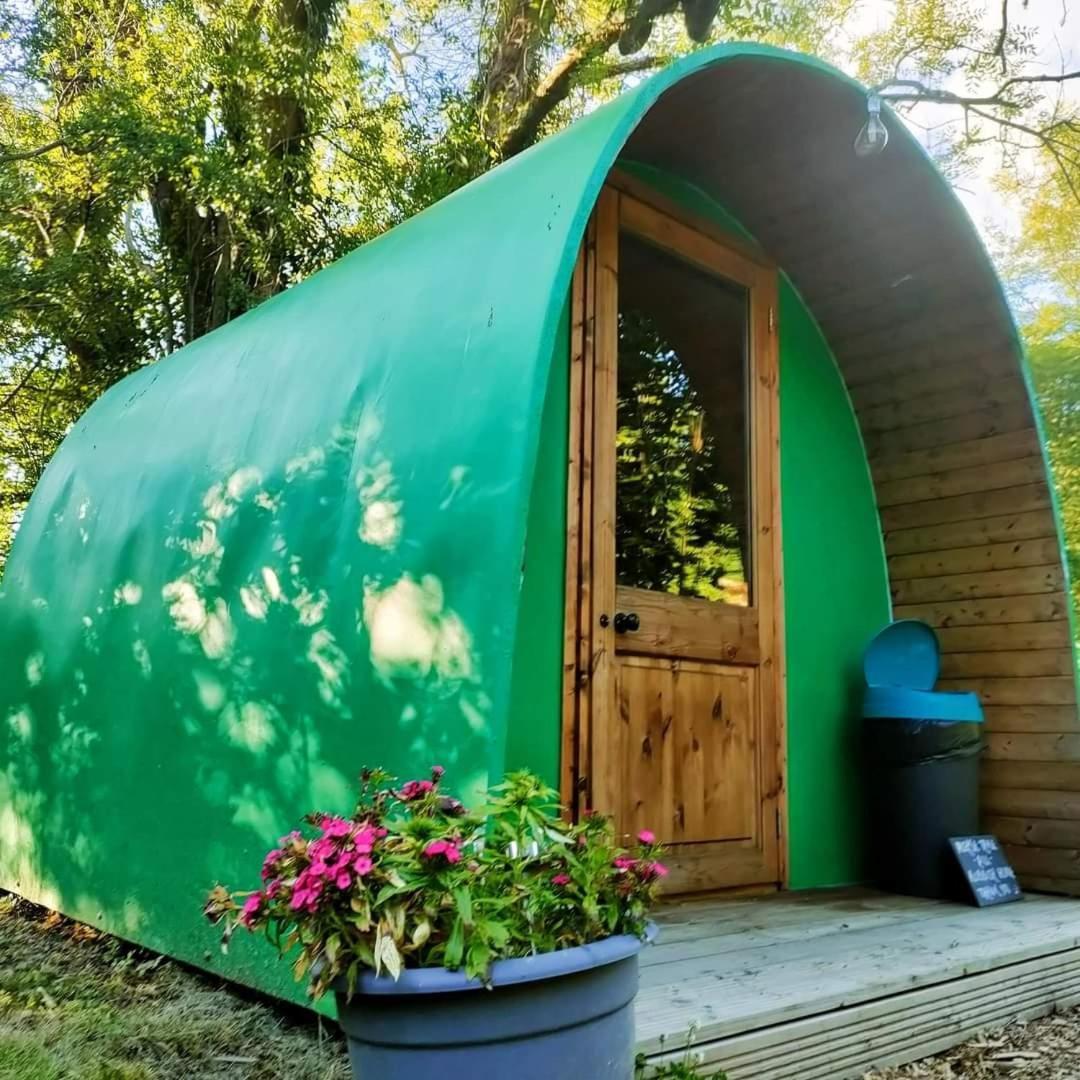 Hotel Battle Pods And Bells Glamping Exterior foto